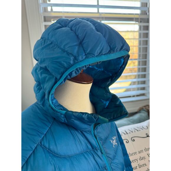 Arc'Teryx Women's Puffer Jacket - Picture 5 of 12
